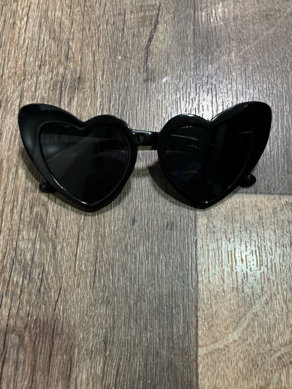 Black Heart-Shaped Sunglasses - Women Accessories